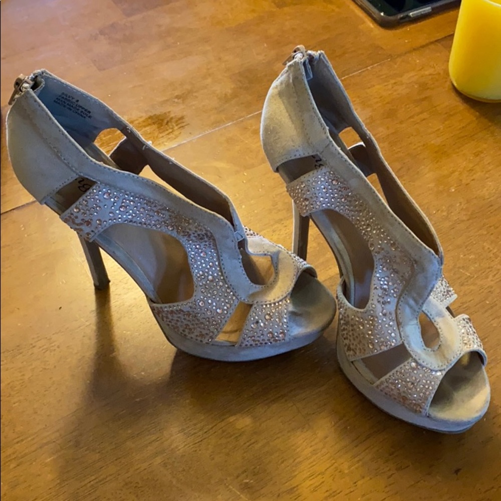 Zigisoho heels